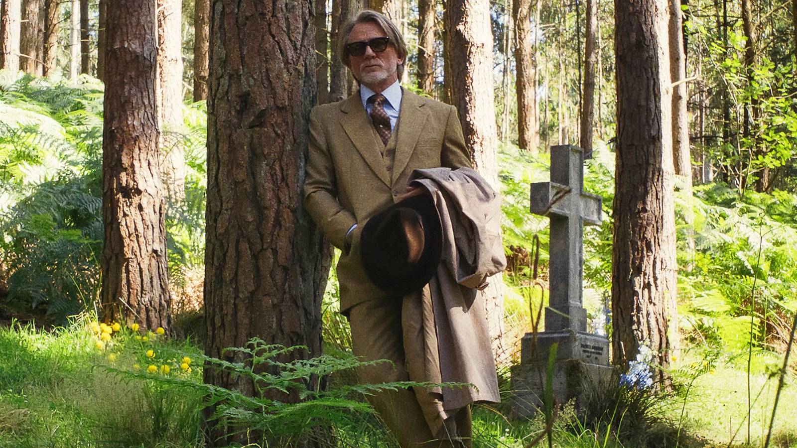 Daniel Craig in Wake Up Dead Man A Knives Out Mystery