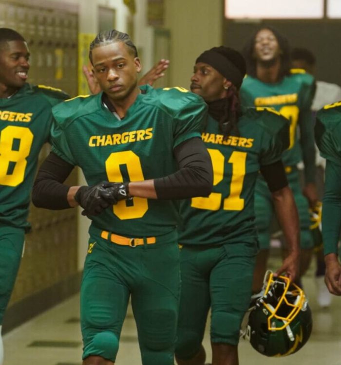 Khalil and his teammates on the way to a game in All American season 7